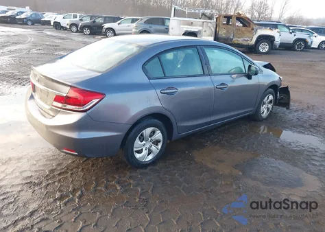 2015 Honda Civic Lx z USA, uszkodzony, nr VIN 19XFB2F55FE277598